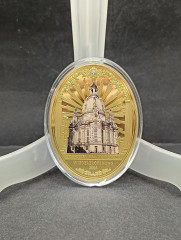 Медальон сувенирный винтажный "Фрауэнкирхе в Дрездене", позолота, 7 х 9 см, Германия, 2005 год.