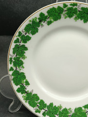 Тарелка сервировочная винтажная Meissen, зеленый растительный декор, фарфор, 16 см, Германия, 1970-80гг.