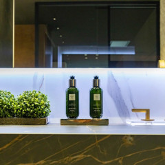 EIGHT  BOB Grooming Eight &amp; Bob Body Lotion  Grooming Eight &amp;amp; Bob Лосьон для тела