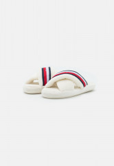 Tommy Hilfiger COMFY HOME SLIPPERS WITH STRAPS Slippers ecru КОМФОРТНЫЕ ДОМАШНИЕ ТАПОЧКИ С РЕМНЯМИ Тапочки экрю