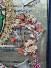 Картина винтажная "Композиция с маской и саксофоном", объемное декорирование, дерев.рама, 25.5 х 20 см, Германия, 1960-70гг.