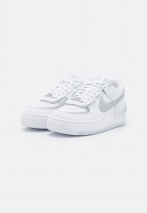 Nike Sportswear W AF1 SHADOW Sneaker low white/metallic silver/pure platinum/blackened blue W AF1 SHADOW Низкие кроссовки женские белый/серебристый металлик/чистая платина/черненый синий