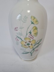 Ваза винтажная Lettin "Желтые лютики", фарфор, среднего размера, 19 см, Германия, 1960-70гг. 