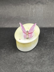 Шкатулка винтажная Gerold Bavaria с бабочкой на крышке, фарфор, 7.5 х 6 см, Германия, 1970-80гг.