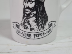 Кружка винтажная Apulum "Граф Дракула", фарфор, 0.2 л, 10см, Румыния, 1980-90гг.