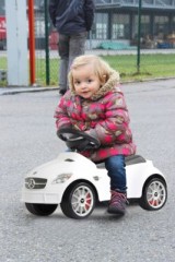 Jamara Rutscher Mercedes SLK55AMG weiss Райдер Mercedes SLK55AMG белый