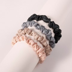 The Hair Edit Multi-Color Ruched Ribbon Scrunchies Разноцветные резинки для волос с рюшами и лентой