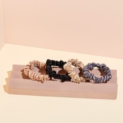 The Hair Edit Multi-Color Ruched Ribbon Scrunchies Разноцветные резинки для волос с рюшами и лентой