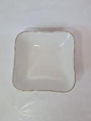 Сервировочное блюдо Bareuther Waldsassen Bavaria, белый фарфор с позолоченным ободком, 22,5 x 21 x 6 см, Германия, 1960-70гг.